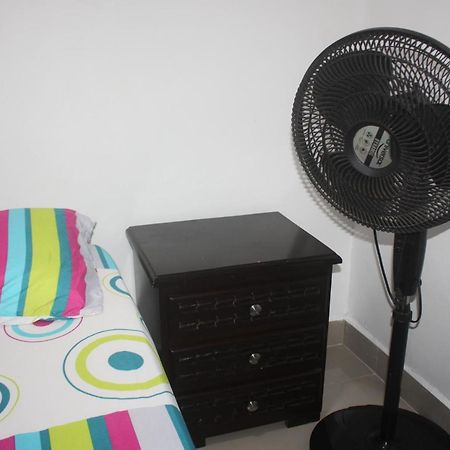 Apartamentos Excelente Ubicacion เมเดยิน ภายนอก รูปภาพ