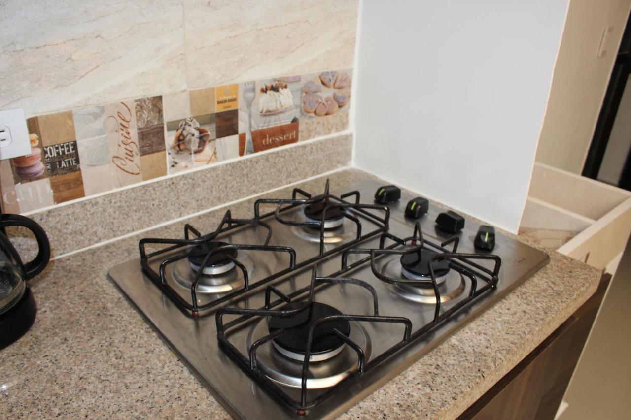 Apartamentos Excelente Ubicacion เมเดยิน ภายนอก รูปภาพ
