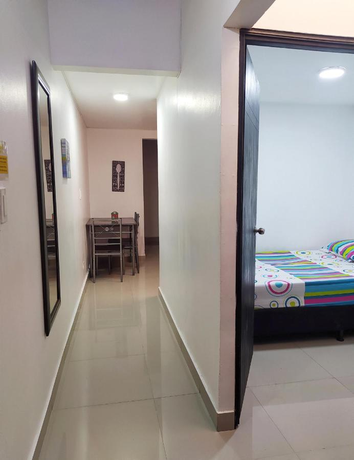 Apartamentos Excelente Ubicacion เมเดยิน ภายนอก รูปภาพ